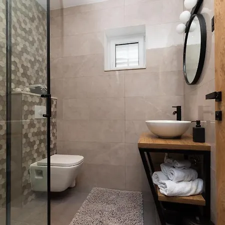 Luxury Tinel דירה מימיצה