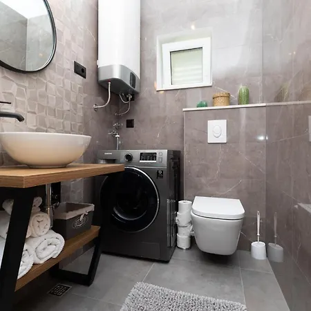 Apartment Luxury Tinel *