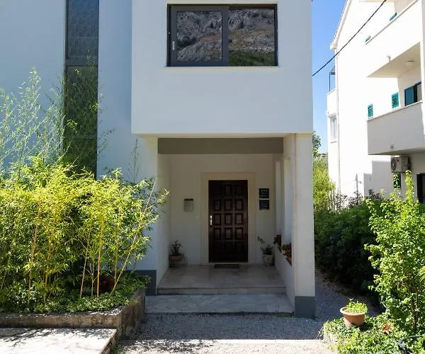 Luxury Tinel 아파트 *