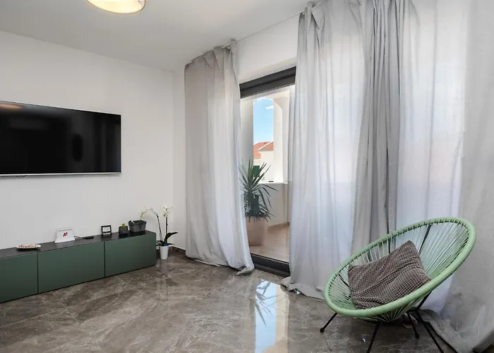 Luxury Tinel Мимице